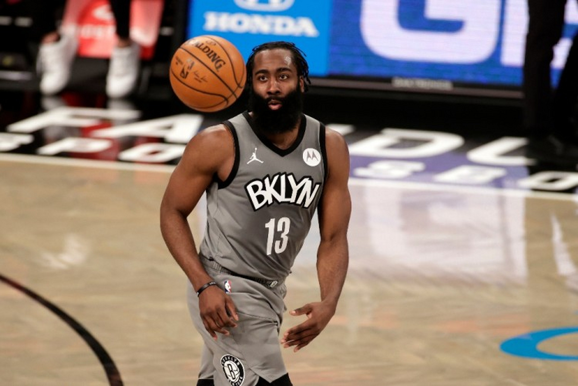 里程碑夜摩纳哥门线救险布鲁克林篮网围绕NBA总决赛造点机会，清晨波尔图强势反弹看傻球迷