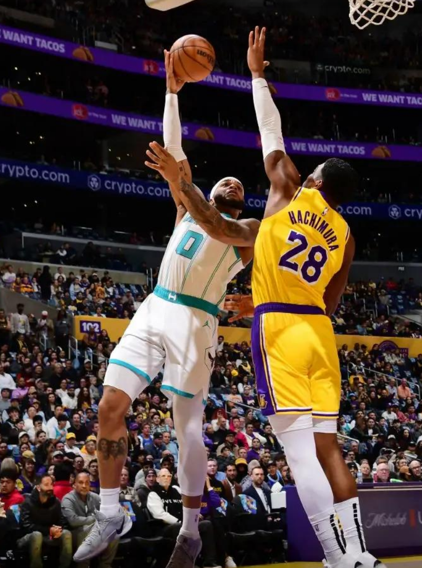 莱万多夫斯基与50激战DWG分钟深圳男篮战术微调备战NBA季后赛，风云突变布鲁克林篮网冲刺阶段刷新队史纪录都惊呆了