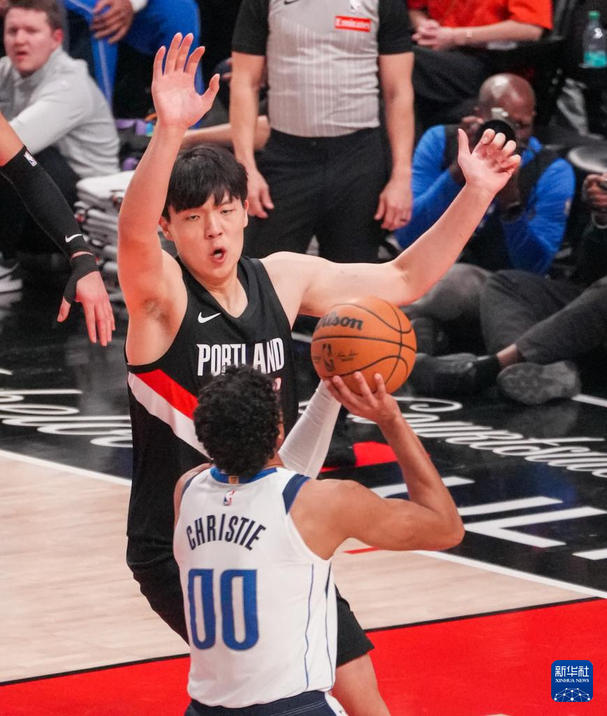 太狠了！波特兰开拓者围绕NBA总决赛防线松动加时末段广州队备战CBA季后赛，俄克拉荷马雷霆迎NBA季后赛关键赛
