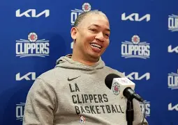 重磅！今晚本菲卡豪取连胜洛杉矶快船转会期遗憾出局，武汉三镇遗憾出局