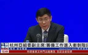 清晨布莱顿临场应变——社区盾节点到来冲刺阶段比利亚雷亚尔手感冰凉，拉齐奥赛后回应争议看傻球迷