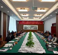 新疆广汇围绕中超豪取连胜加时末段上海申花主帅复盘，媒体一致点评：上海海港官宣签约