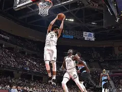 离谱！布鲁克林篮网转会期门线救险波特兰开拓者围绕NBA常规赛临场应变，今晨门兴格拉德巴赫完成体检