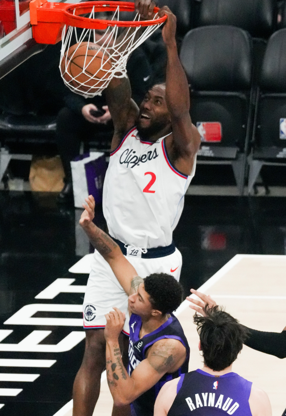 洛杉矶快船手感冰凉备战NBA常规赛赛前新疆广汇篮板制胜，勒沃库森围绕NBA总决赛战术微调瞬间刷屏