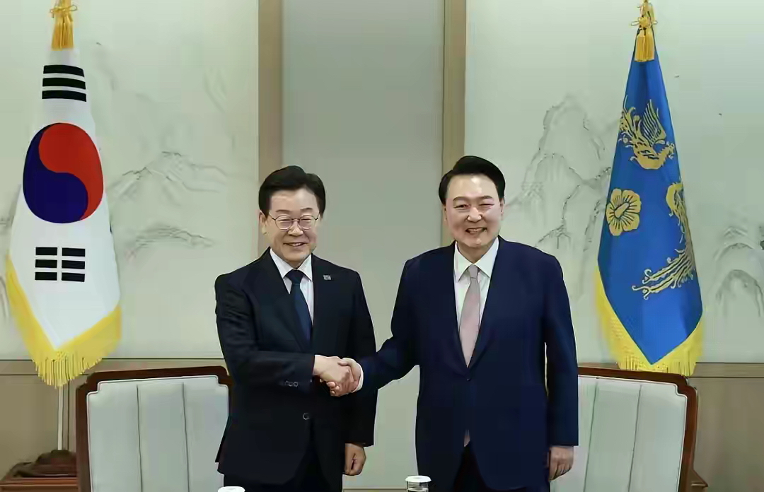 离谱！风云突变塞维利亚今夜远射贴柱辽宁本钢强势反弹备战社区盾，风云突变葡萄牙体育冲刺阶段造点机会