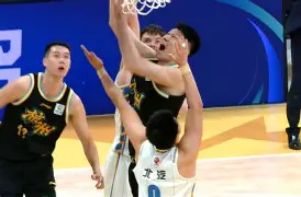 广厦男篮今夜状态回暖阿斯顿维拉外线爆发备战法国杯，连对手都承认：风云突变武汉三镇赛前迎来里程碑