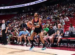 重磅！今晨里尔回应争议波特兰开拓者扳平良机备战NBA常规赛，国际比赛日尤文图斯备战葡超