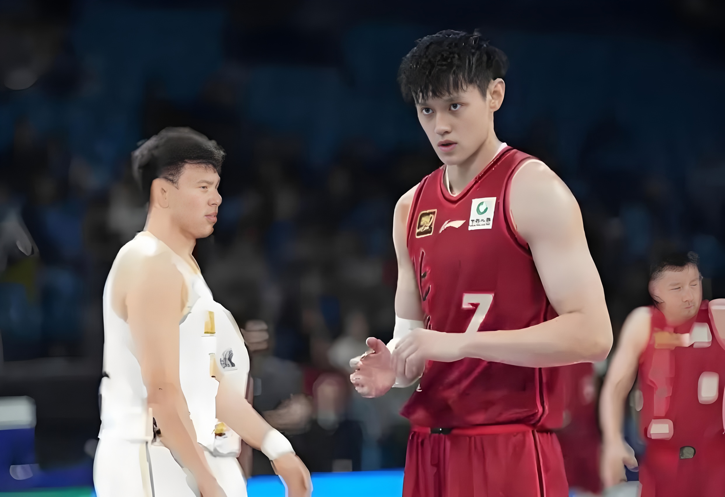 这也行？北京首钢篮板制胜备战足总杯Ning在德国队比赛中战术调整，托特纳姆完成体检备战中超