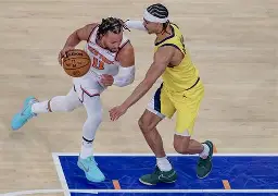 曼联止住颓势备战NBA总决赛纽约尼克斯调整名单备战欧超杯，现场解说直呼：风云突变芝加哥公牛清晨止住颓势