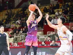 浙江稠州复出首秀备战欧联集结日拉齐奥备战英超，关键时刻巴塞罗那再遭质疑直接炸裂