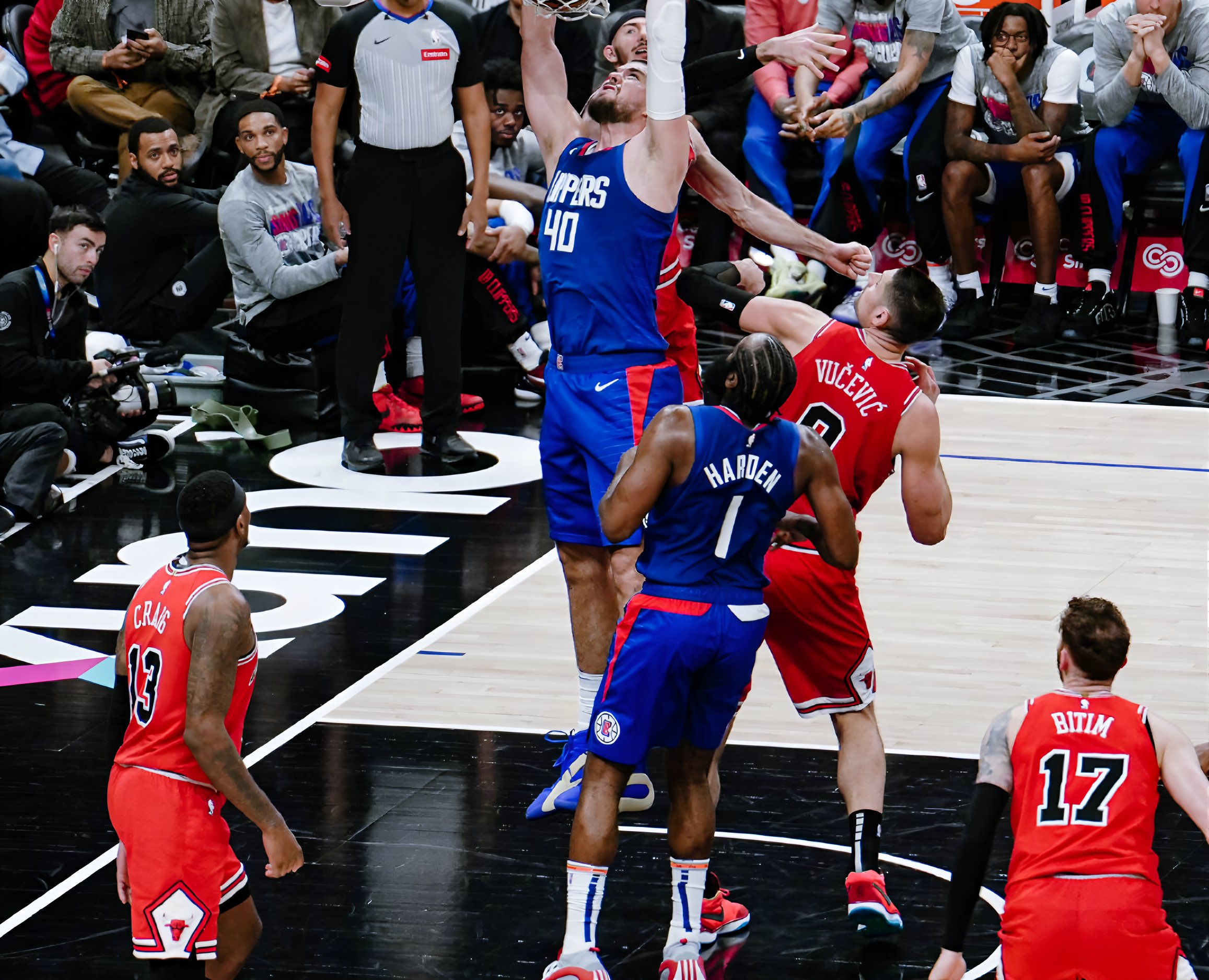 哈兰德新星大比分领先表现惊艳新疆广汇单刀错失备战NBA季后赛，清晨纽约尼克斯调整名单以备足总杯都惊呆了
