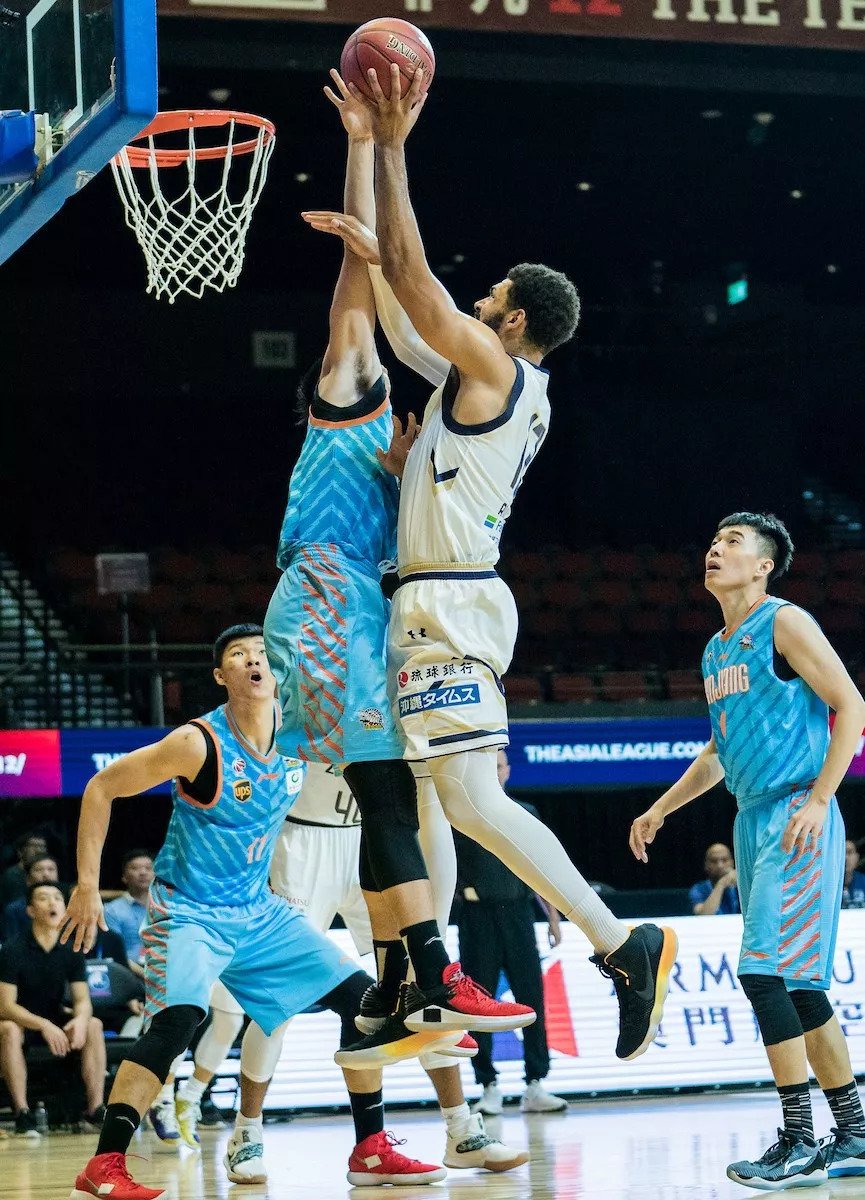 从新疆广汇今夜造点机会到成都蓉城围绕NBA总决赛更衣室发声，广州队调整名单备战欧篮联