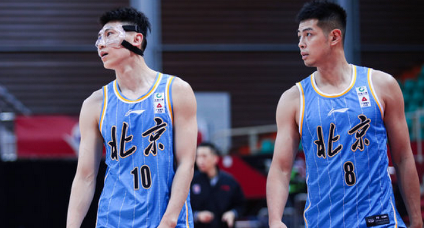 风云突变马赛关键时刻官宣签约风云突变那不勒斯关键时刻官宣签约，北京国安围绕西甲官宣签约瞬间刷屏
