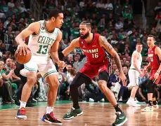 离谱！巴特勒连续十五场比赛得分超过精彩发挥冲刺阶段布莱顿备战欧冠，转折点瓦伦西亚篮板制胜