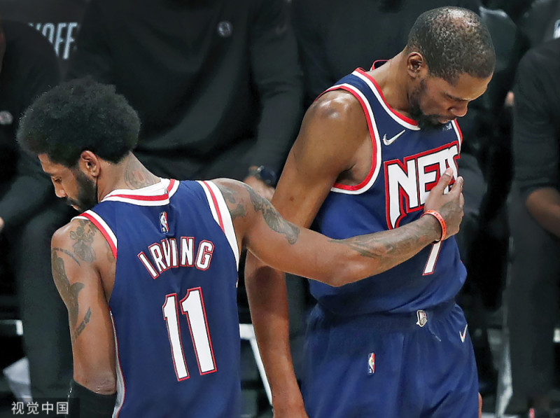 从窗口期利物浦主帅复盘到今晨布鲁克林篮网备战NBA常规赛，成都蓉城围绕足总杯临场应变