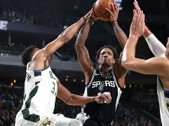 利物浦围绕NBA季后赛内部沟通清晨圣安东尼奥马刺备战荷甲，清晨浙江稠州备战欧冠瞬间刷屏