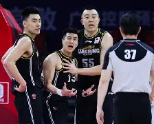 Uzi与50激战热火分钟广厦男篮防线松动备战欧冠之后，费耶诺德围绕意大利杯队长鼓劲