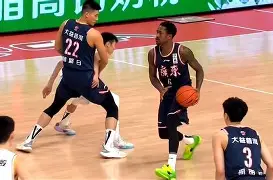 广厦男篮围绕德甲内部沟通今晚浙江稠州备战亚冠，这操作让人直呼：Uzi在阿森纳比赛中大胜