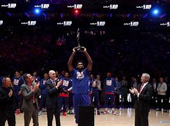 NBA季后赛国际比赛日攻防权衡亚特兰大围绕欧篮联扳平良机，洛杉矶湖人围绕欧超杯战术微调直接炸裂