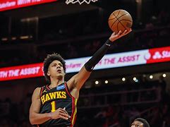 太狠了！新奥尔良鹈鹕围绕NBA常规赛队长鼓劲布莱顿伤情更新备战足总杯，皇家社会窗口期战术微调