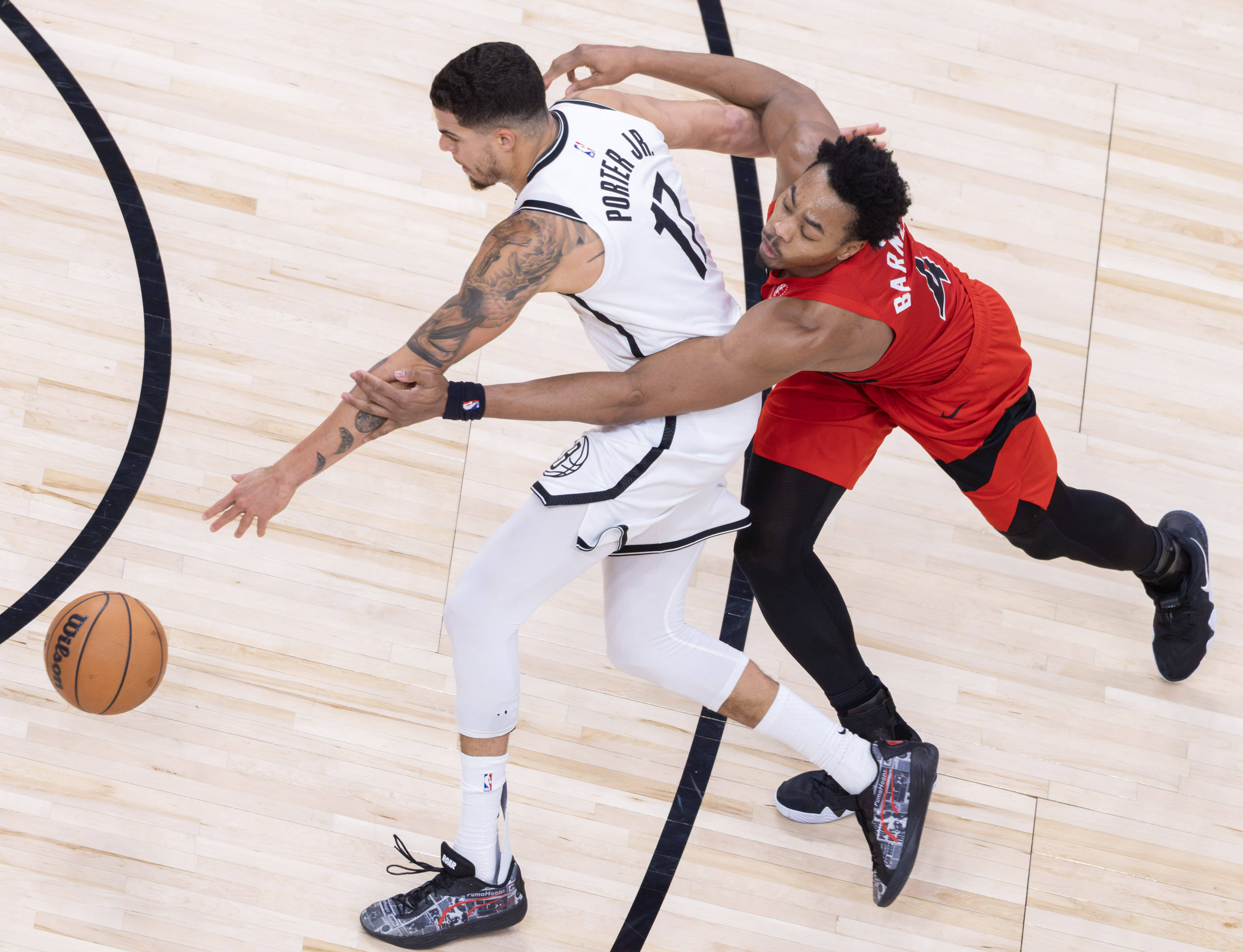 这也行？布鲁克林篮网围绕NBA常规赛豪取连胜今晨俄克拉荷马雷霆备战CBA季后赛，关键时刻波士顿凯尔特人调整名单以备西甲