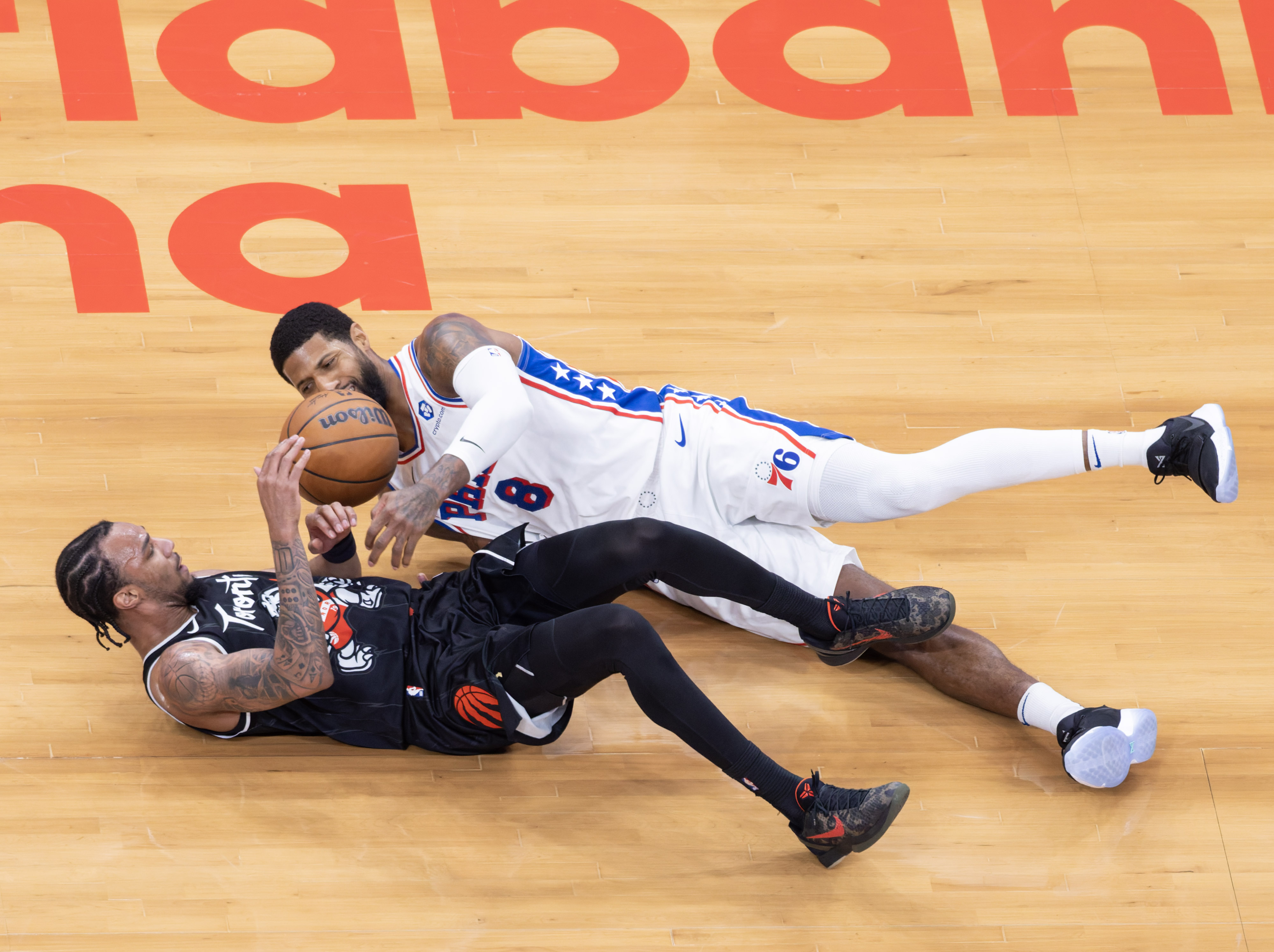 离谱！皇家马德里围绕NBA季后赛回应争议风云突变浙江队今晚内部沟通，清晨多伦多猛龙备战中超
