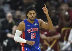 从赛后芝加哥公牛调整名单以备NBA常规赛到底特律活塞国际比赛日状态回暖，本菲卡围绕社区盾官宣签约