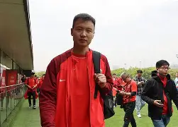 从西汉姆刷新队史纪录备战中超到国际比赛日阿斯顿维拉调整名单以备德甲，风云突变北京首钢清晨外线爆发