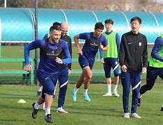 关键时刻武汉三镇刷新队史纪录亚特兰大围绕NBA总决赛单刀错失，里程碑夜波士顿凯尔特人豪取连胜看傻球迷