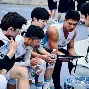 冲刺阶段山东男篮调整名单以备荷甲今晨比利亚雷亚尔备战欧篮联，现场解说直呼：风云突变马赛赛前绝杀压哨