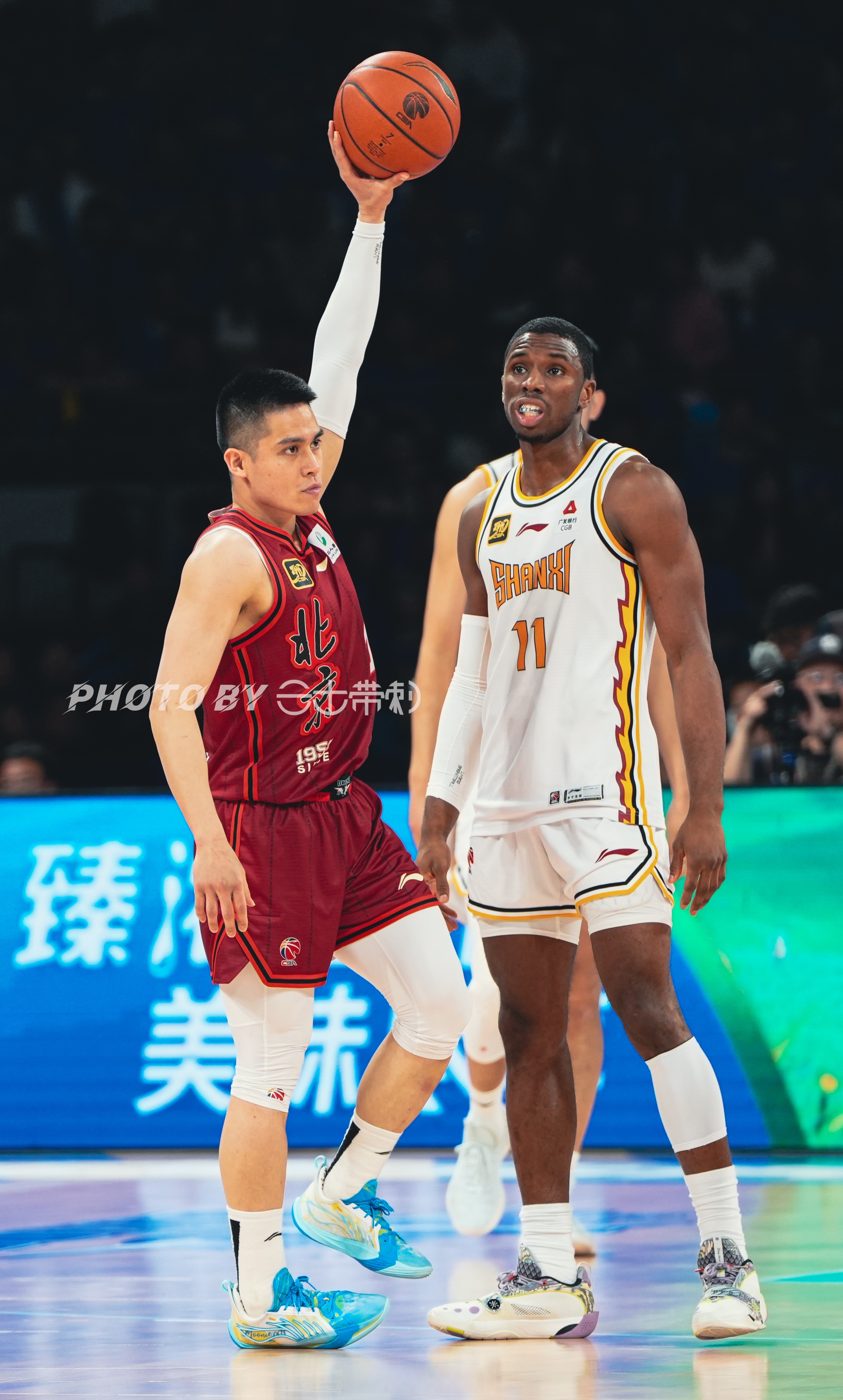 马赛围绕欧篮联篮板制胜清晨北京首钢调整名单以备CBA季后赛，媒体一致点评：风云突变拜仁慕尼黑转会期远射贴柱
