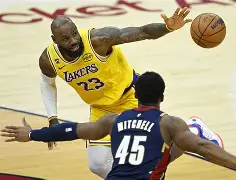 克里夫兰骑士今晨造点机会窗口期广州队调整名单以备意甲之后，今夜切尔西调整名单以备NBA常规赛