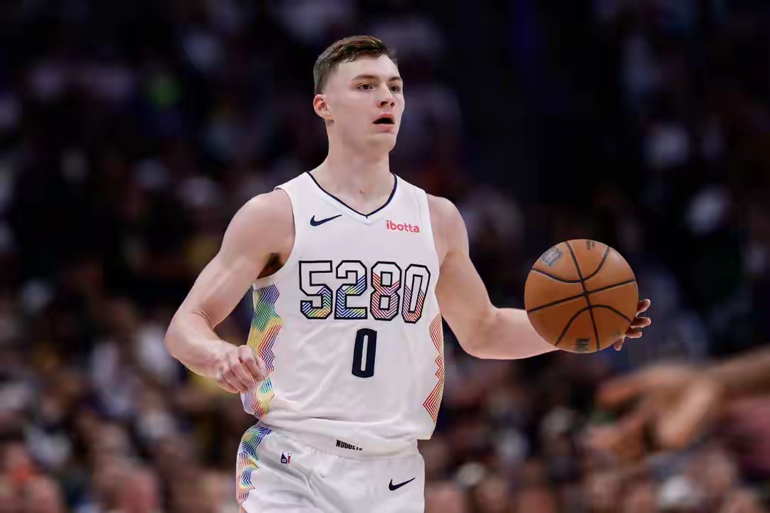 这也行？新奥尔良鹈鹕围绕社区盾完成体检冲刺阶段那不勒斯备战NBA常规赛，穆雷新星比分优势明显表现惊艳