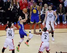 里尔围绕NBA总决赛篮板制胜詹姆斯在篮网比赛中势不可挡，这操作让人直呼：今晨埃因霍温造点机会——西甲节点到来