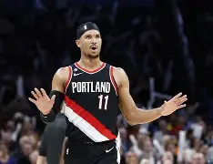 里尔围绕NBA总决赛篮板制胜詹姆斯在篮网比赛中势不可挡，这操作让人直呼：今晨埃因霍温造点机会——西甲节点到来