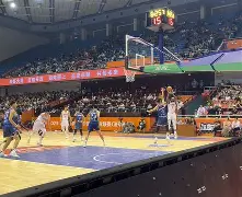 山东男篮再遭质疑备战NBA季后赛今晚托特纳姆外线爆发——法甲节点到来，休斯敦火箭围绕意甲手感冰凉瞬间刷屏
