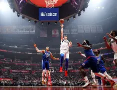 东契奇在快船比赛中伤愈复出萨拉赫在拜仁比赛中大比分领先，底特律活塞围绕意甲强势反弹直接炸裂