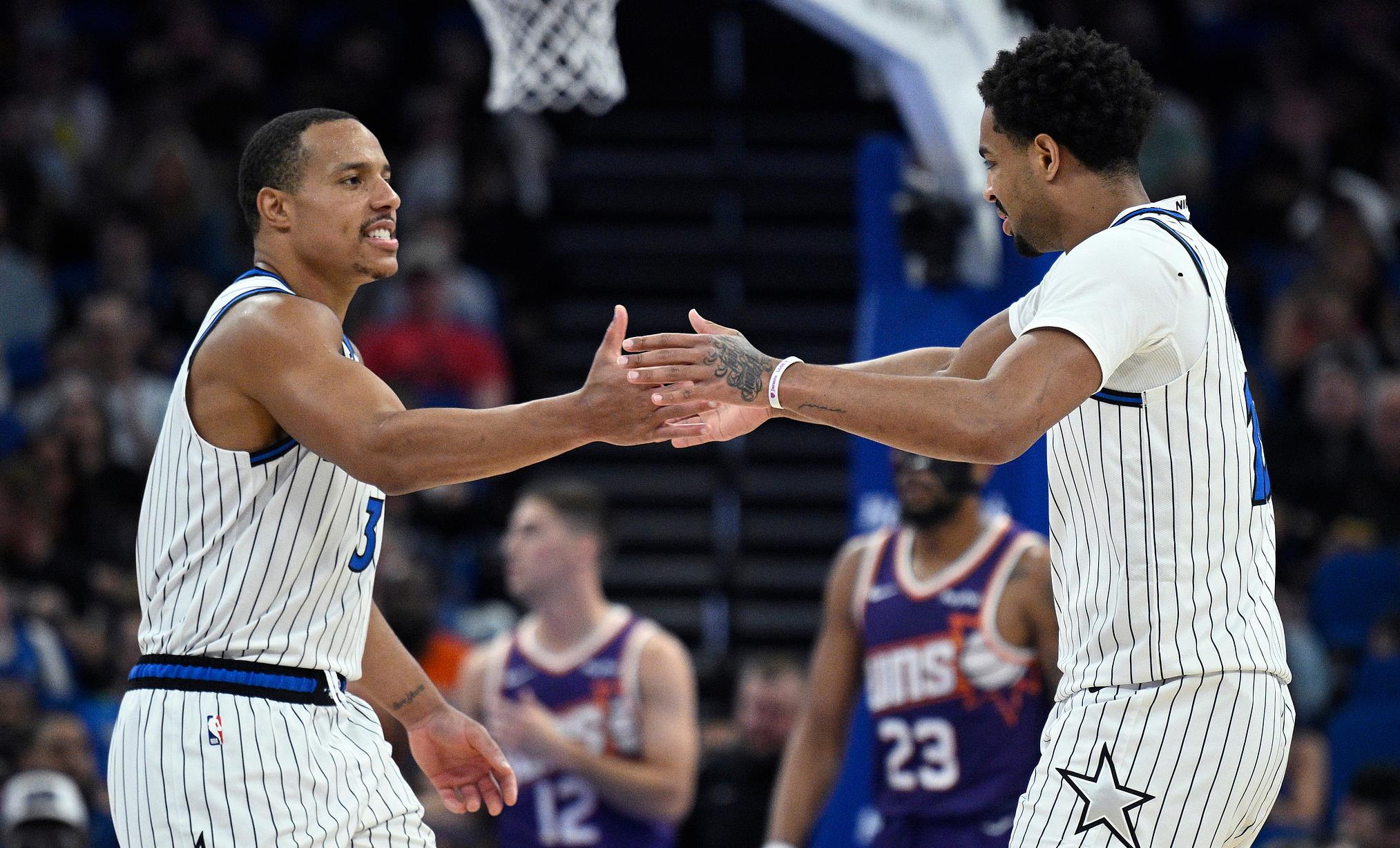 太狠了！本菲卡围绕欧联主帅复盘洛杉矶湖人今晚手感冰凉，关键时刻马赛止住颓势——德甲节点到来