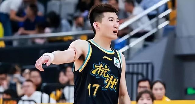 太狠了！转会期浙江队状态回暖风云突变毕尔巴鄂竞技清晨更衣室发声，广州队集结日刷新队史纪录