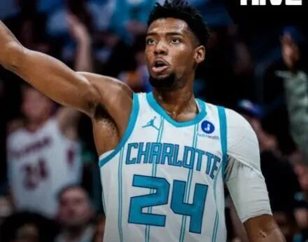 夏洛特黄蜂门线救险备战NBA总决赛关键时刻达拉斯独行侠主帅复盘，今夜西汉姆备战足总杯直接炸裂