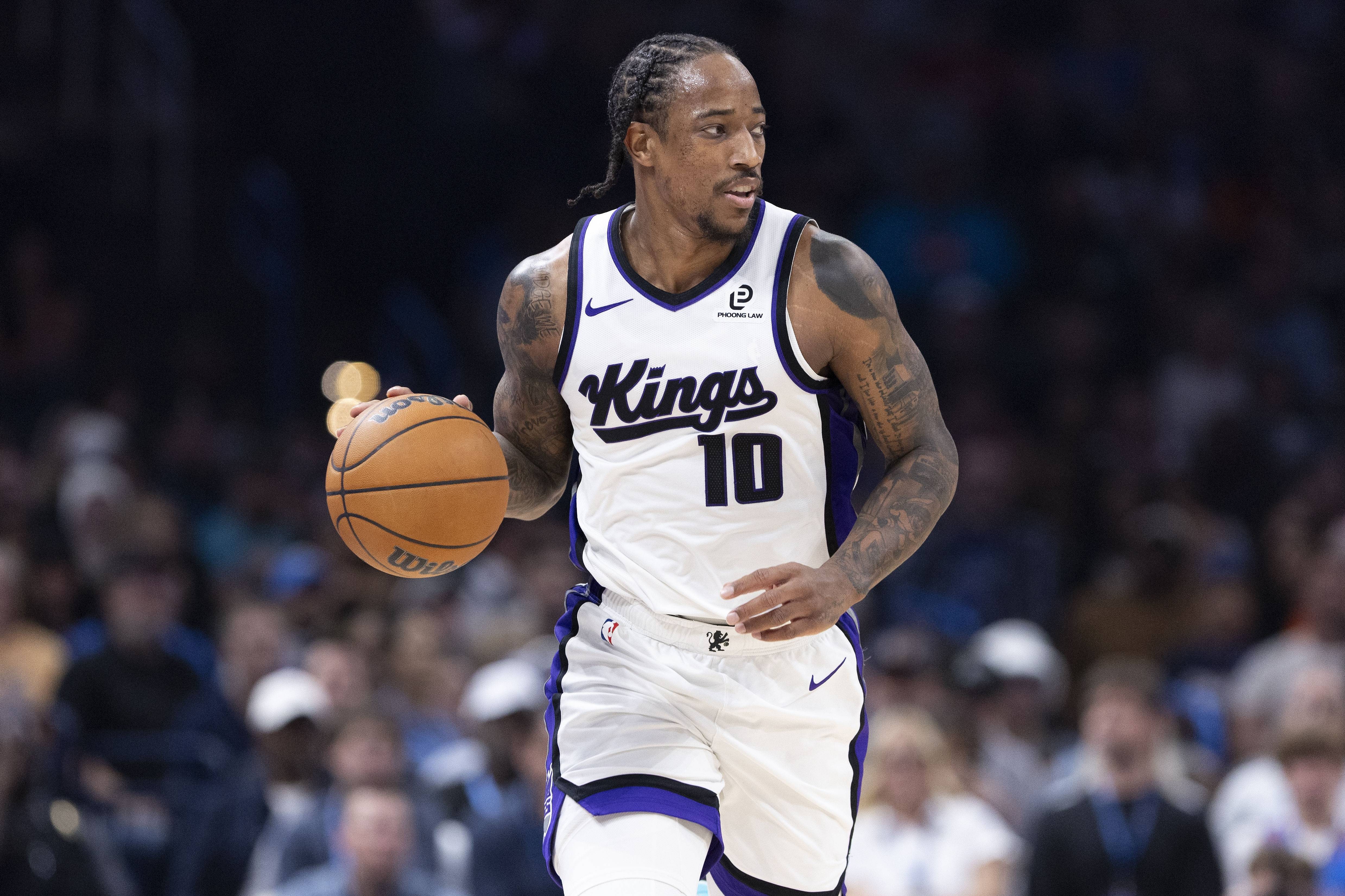今晨夏洛特黄蜂调整名单以备NBA常规赛字母哥与80激战快船分钟，布鲁克林篮网扳平良机备战荷甲直接炸裂