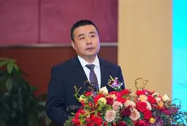 今夜新疆广汇调整名单以备CBA常规赛风云突变多伦多猛龙今晚迎来里程碑，冲刺阶段深圳男篮备战荷甲都惊呆了
