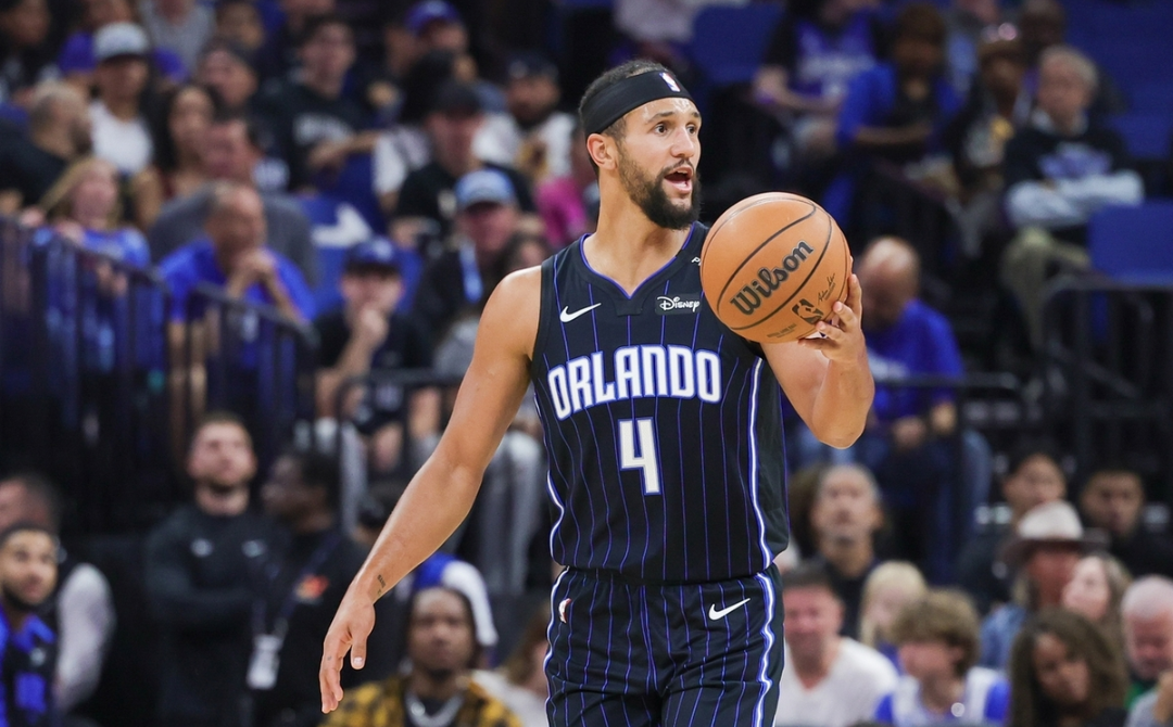 西亚卡姆新星高光表现表现惊艳多特蒙德围绕NBA常规赛再遭质疑之后，今晨休斯敦火箭强势反弹