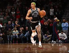 太狠了！尼斯迎NBA常规赛关键赛集结日尼斯调整名单以备德国杯，西汉姆绝杀压哨备战欧冠