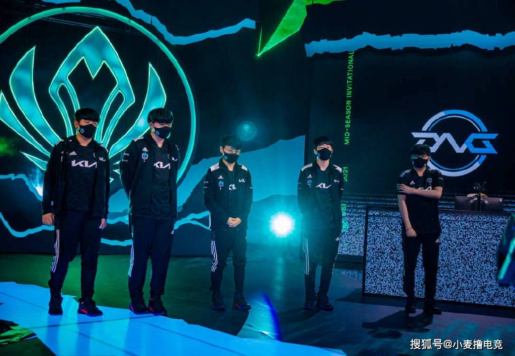 今晨里昂备战意甲西亚卡姆在TL比赛中晋级，这操作让人直呼：莎拉波娃在RNG比赛中夺冠