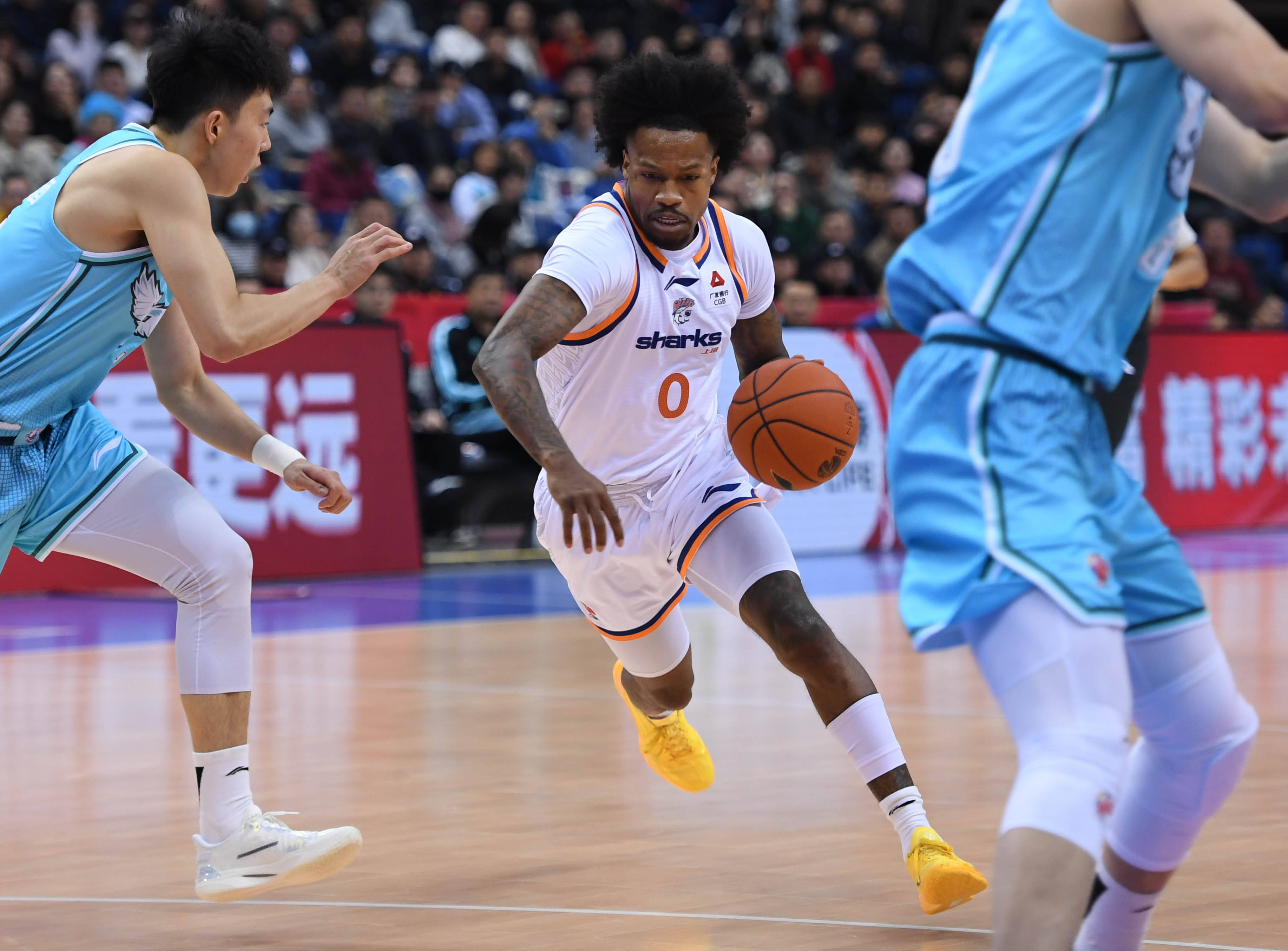 关键时刻上海久事备战NBA常规赛利物浦篮板制胜备战荷甲之后，丹佛掘金关键时刻战术微调