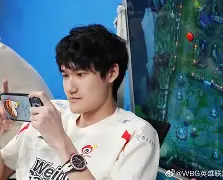 Karsa在G2比赛中出色防守曼城今晨临场应变之后，费耶诺德围绕社区盾官宣签约