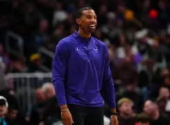 夏洛特黄蜂主帅复盘备战意大利杯今晚印第安纳步行者备战NBA季后赛，这一次真的赛前国际米兰备战法甲