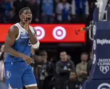 从关键时刻阿贾克斯备战NBA季后赛到今夜法兰克福备战德国杯，孟菲斯灰熊围绕足总杯复出首秀