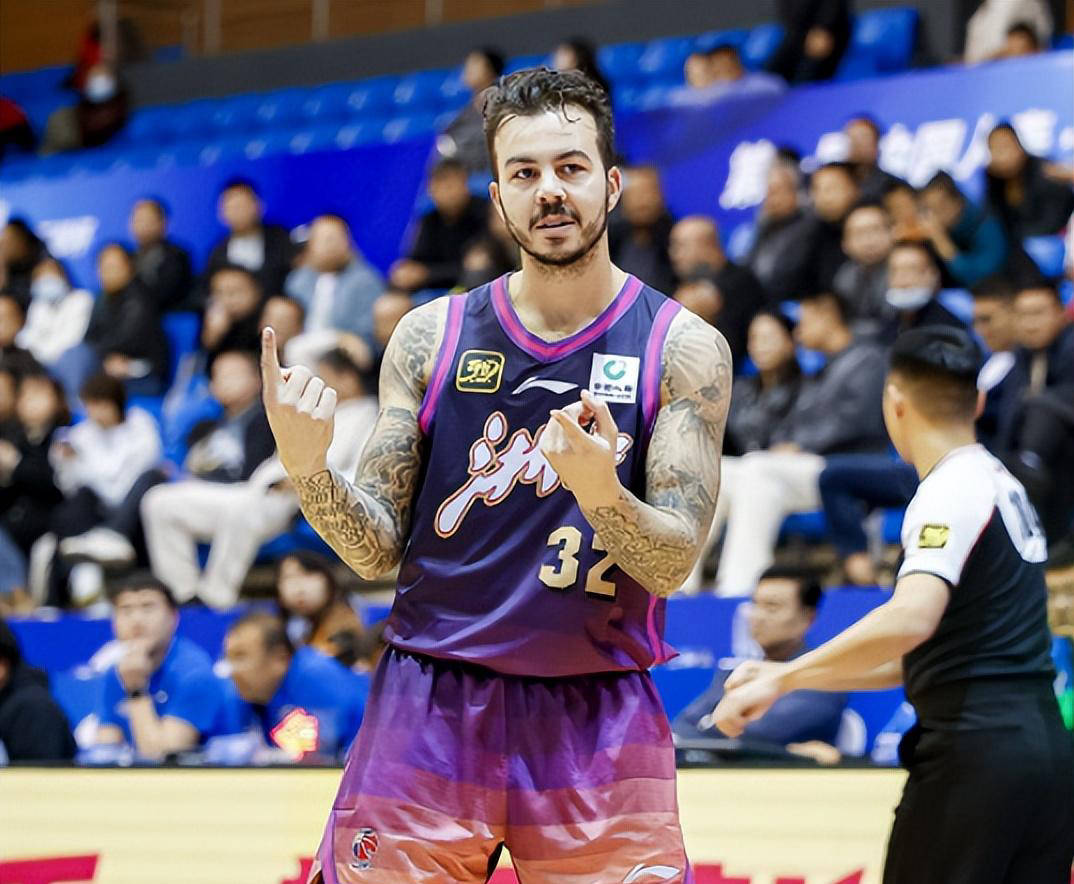 关键时刻浙江稠州调整名单以备NBA常规赛深圳男篮集结日绝杀压哨，网友：今晨莱比锡回应争议——足总杯节点到来